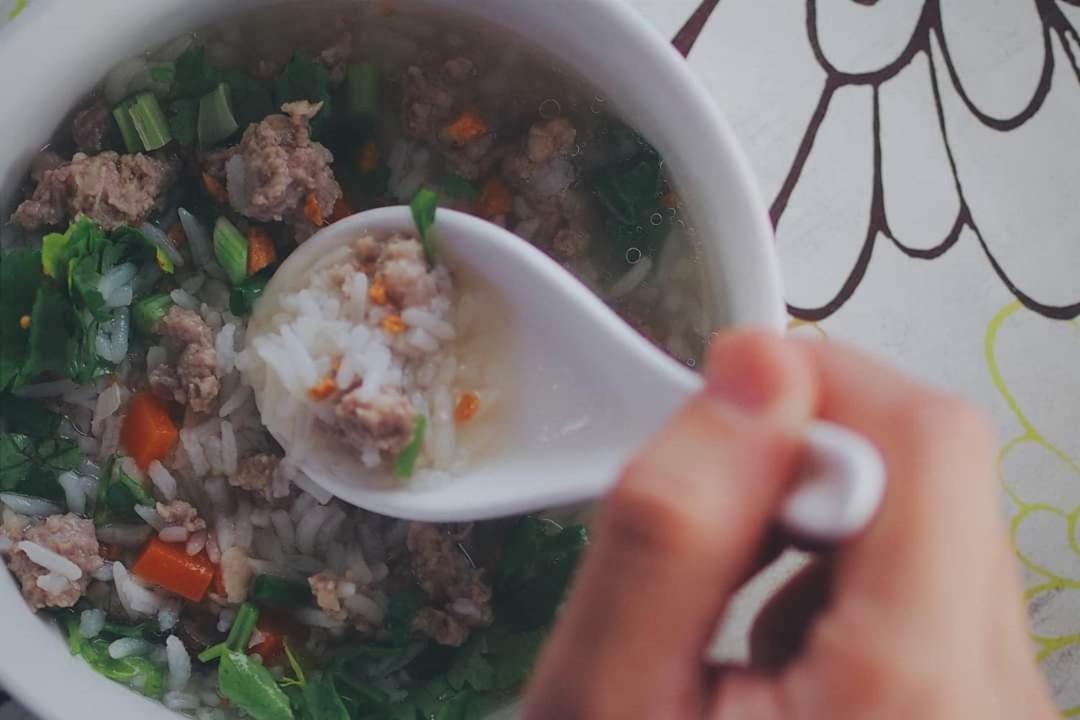 Bansuwan Homestay 암파와 외부 사진